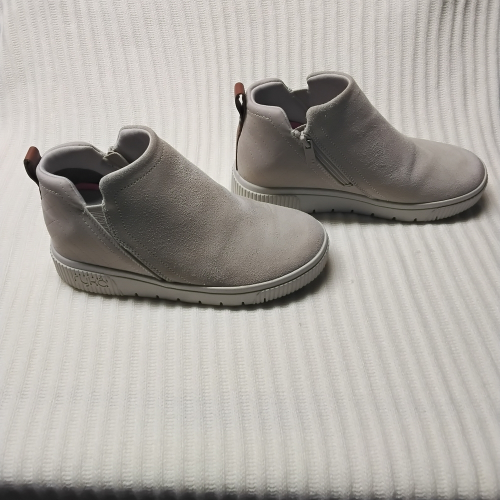 Ryka Wadge Snikers Swade Size 7 In Color Tan